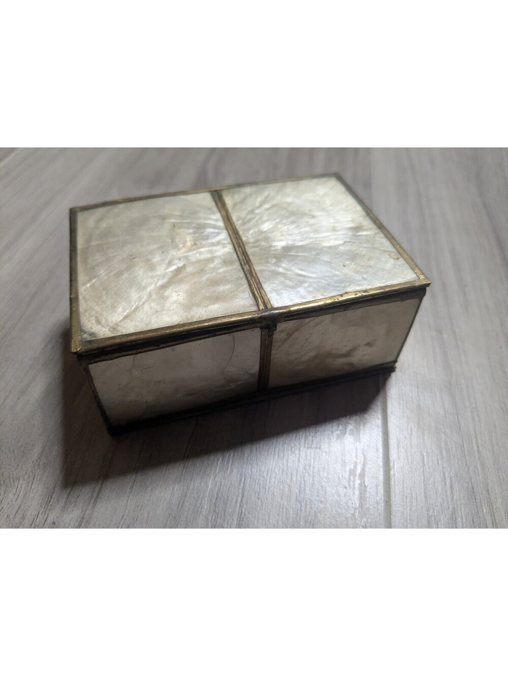 Vintage trinket box mother of pearl